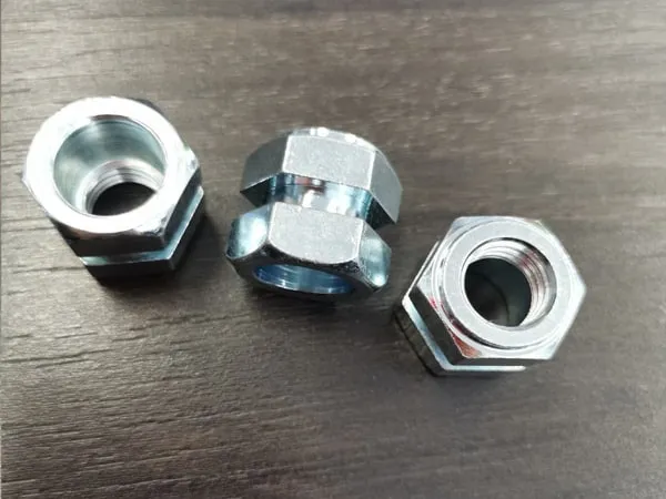 Tuerca Hexagonal de Doble Cabeza