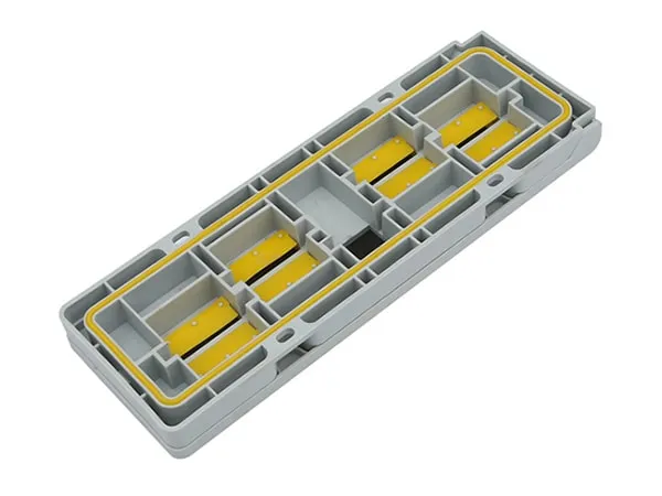 Tomas y Receptáculos para Ductos de Barras Tipo Sándwich
