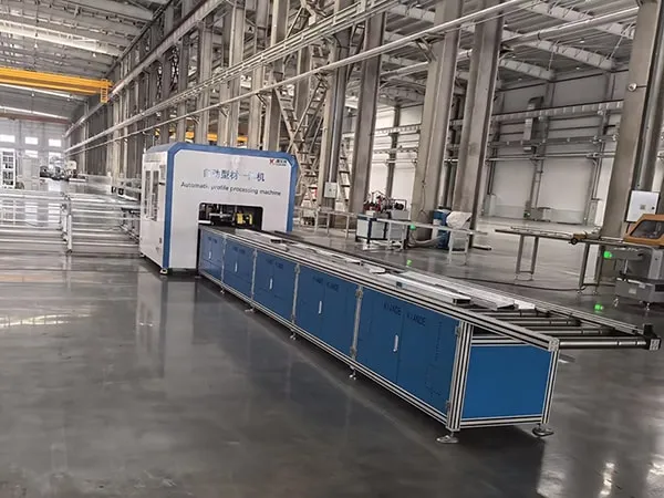 Máquina de Corte y Punzonado de Perfiles para Carcasas de Ductos de Barras