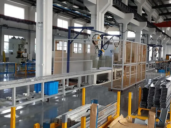 Línea Automática de Volteo para Barras Colectoras