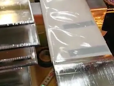 Máquina Conformadora de Película de Poliéster (Mylar)